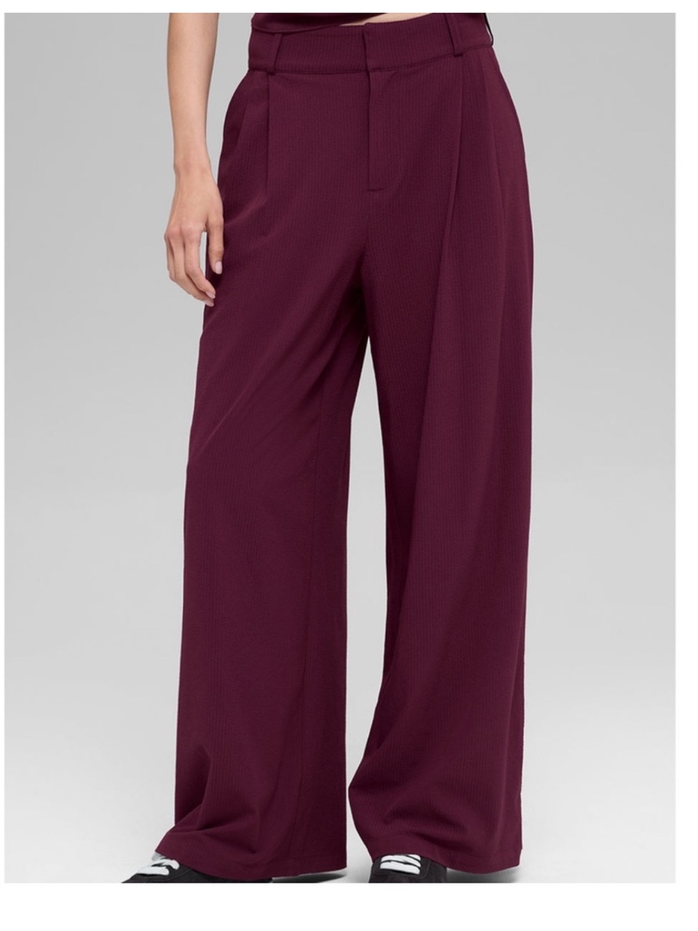 NWT ALO Yoga Dreamscape Trouser in Burgundy Sz Medium LONG
